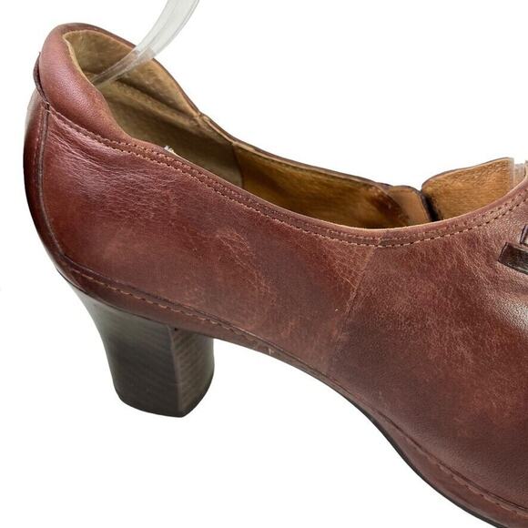 Clarks Artisan Womens Chunky Heels Brown Leather Side Zip Comfort Shoes sz 10 M - Picture 3 of 16